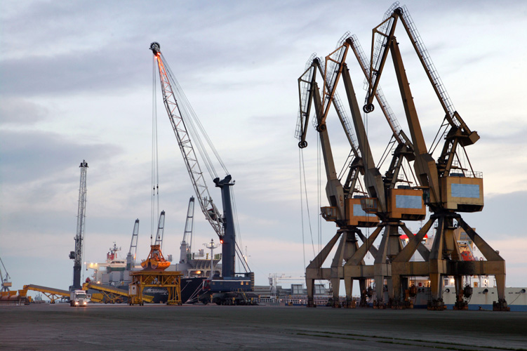 進(jìn)口汽車發(fā)動(dòng)機(jī)報(bào)關(guān)