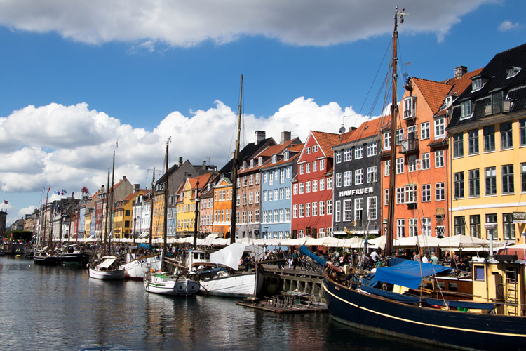 中國(guó)汽車(chē)出口量躍居全球第一日本 中國(guó)汽車(chē)出口量躍居全球第一日本